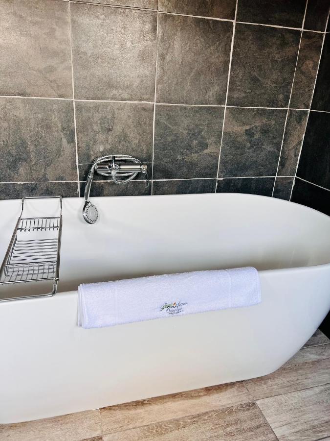 Signature Boutique Guesthouse Maun Ngoại thất bức ảnh